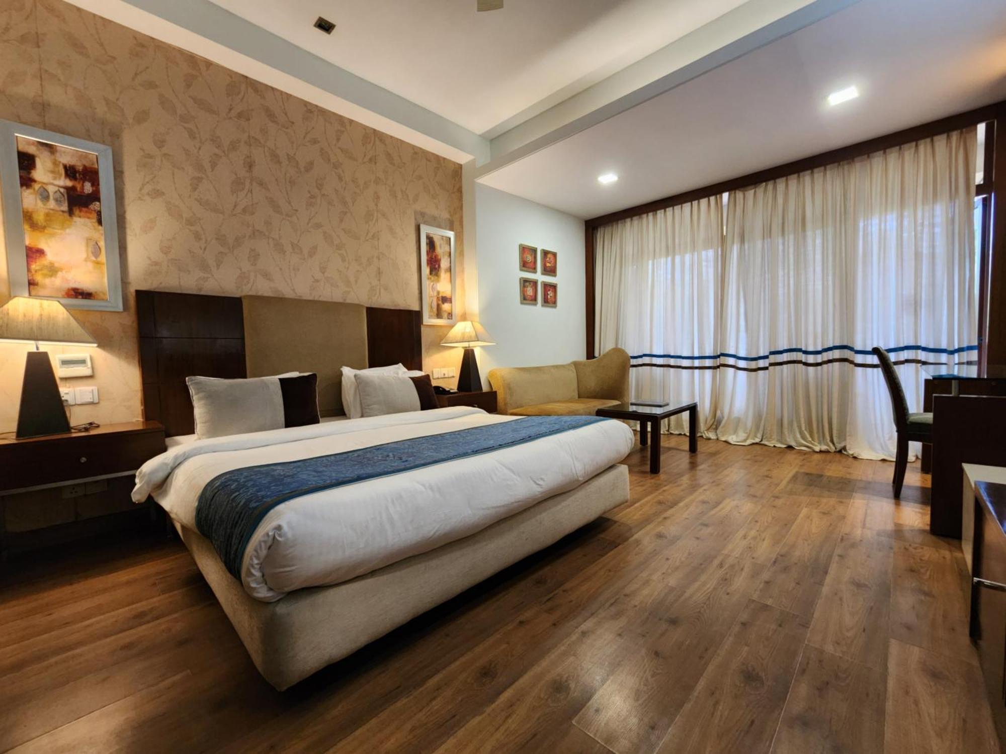 Hotel Royal Ark - קסאולי מראה חיצוני תמונה